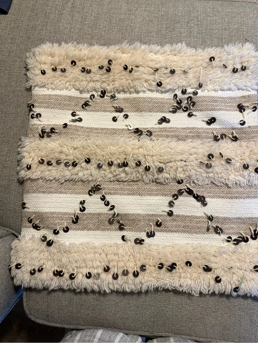 POTTERY BARN Beige Wool/Cotton Shag w Accent Metal Discs Pillow Cover 20x20